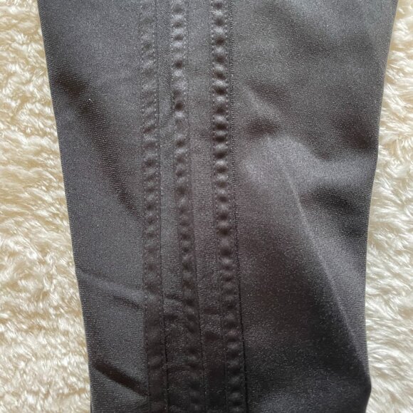 Women’s Adidas black tapered track pants, size medium - Picture 3 of 6